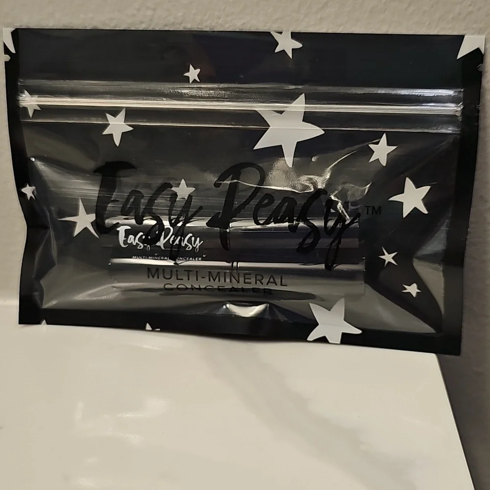 Belle Beauty Easy Peasy Multi-Mineral Concealer (2) Pack In Medium. New.